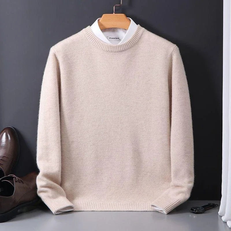 Cream mock-neck jumper with ribbed hem and layered white collar